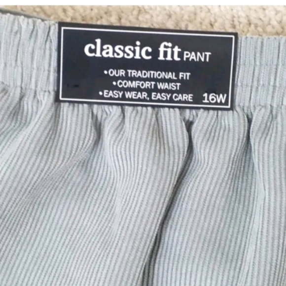 Alfred Dunner~Woman Plus Size 16W--22W~Eskimo Kiss Gray Corduroy Pants - Picture 8 of 13